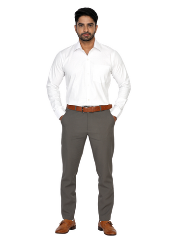 Versatile white shirt for casual