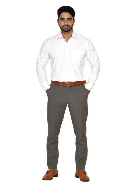 Versatile white shirt for casual